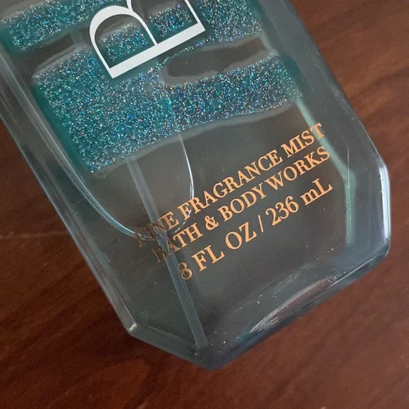 At The Beach Bath & Body works - Picture 5 of 9